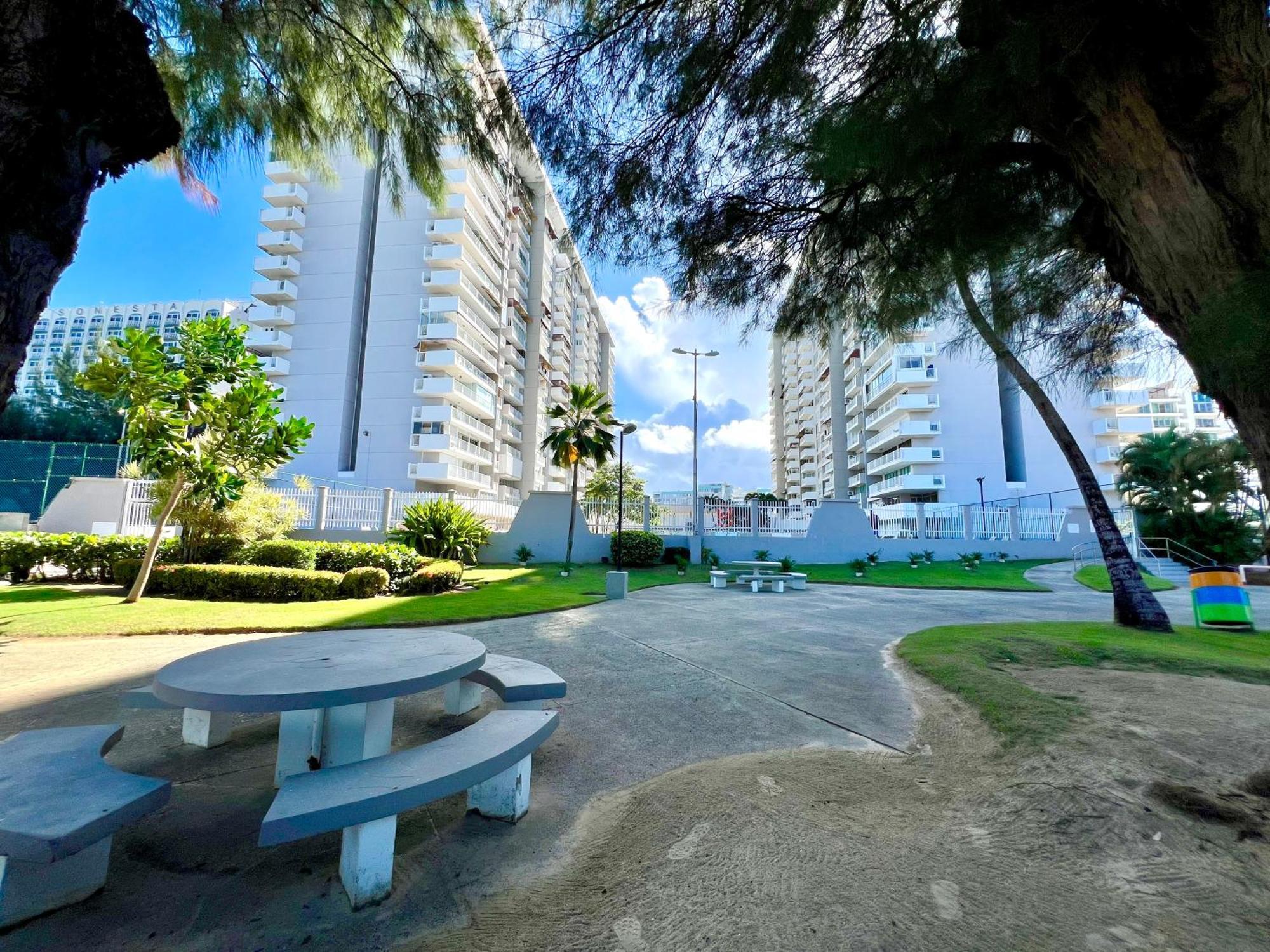 Ocean View Apt On Isla Verde In A 14Th Floor San Juan Exterior foto